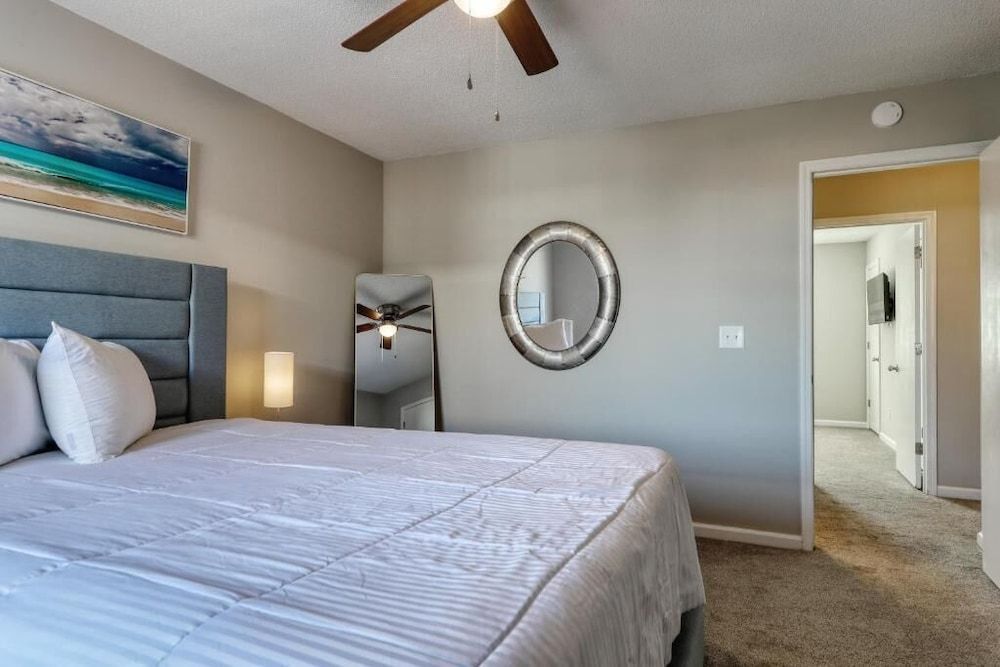 Ocean Walk Apartment, 2 Bedrooms, Patio, Beachside 3