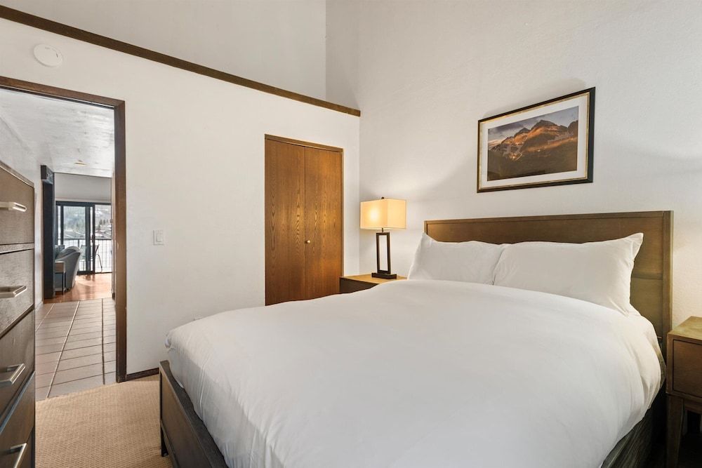 Condo, 3 Bedrooms (B3)