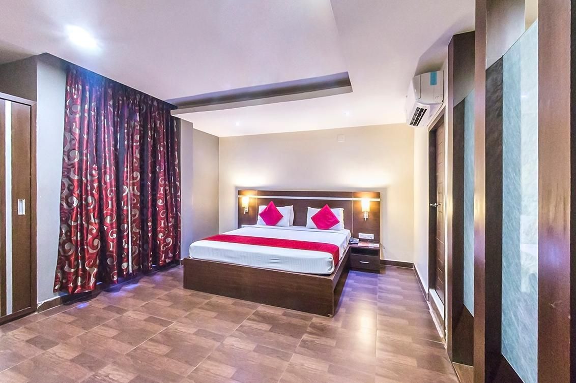 Hotel Athidhi Grand Executive Deluxe Room 7