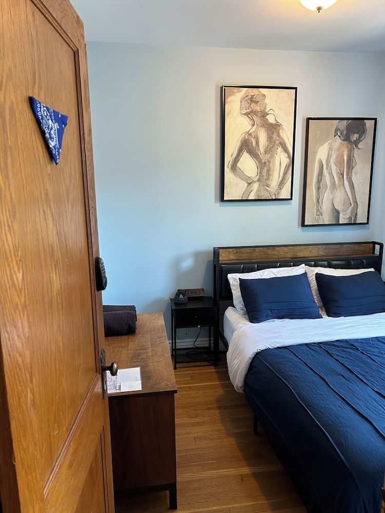 Dorothy's Economy Single Room 2