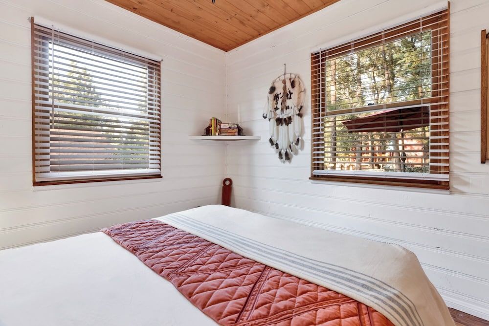 Cabin, 1 Queen Bed, Hot Tub, Mountain View (2480)
