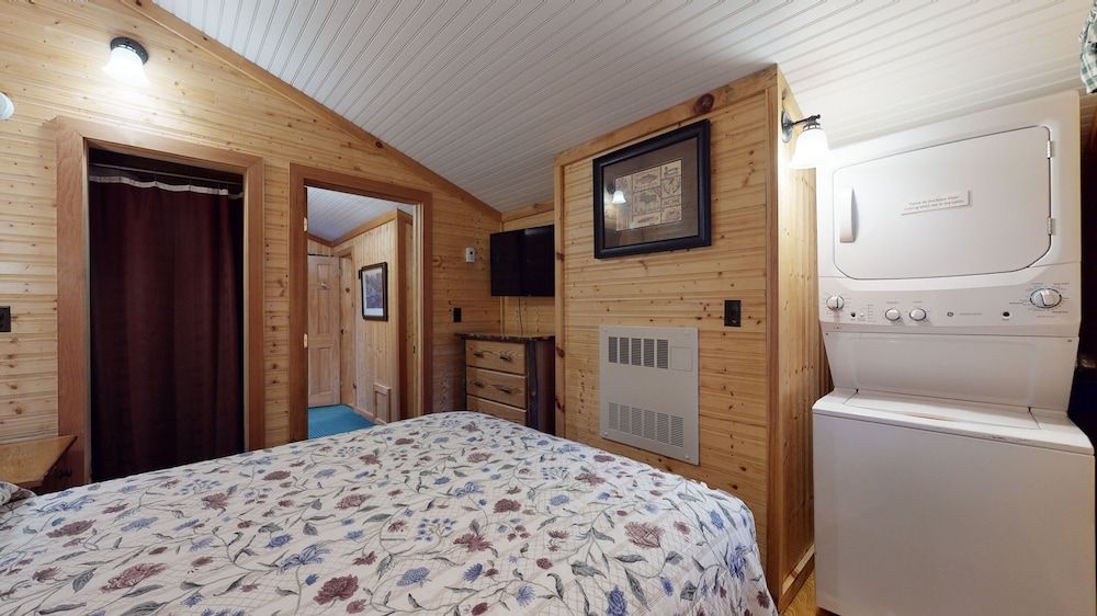 Trout House Village Resort Cabin 2