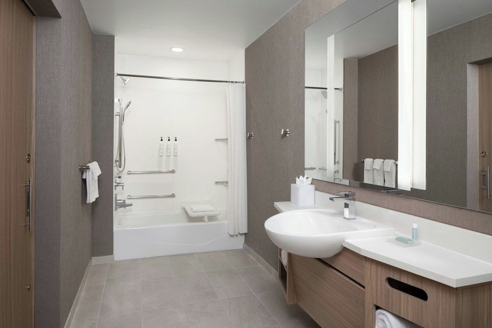 Springhill Suites By Marriott Raleigh Garner Suite, 2 Queen Beds 4