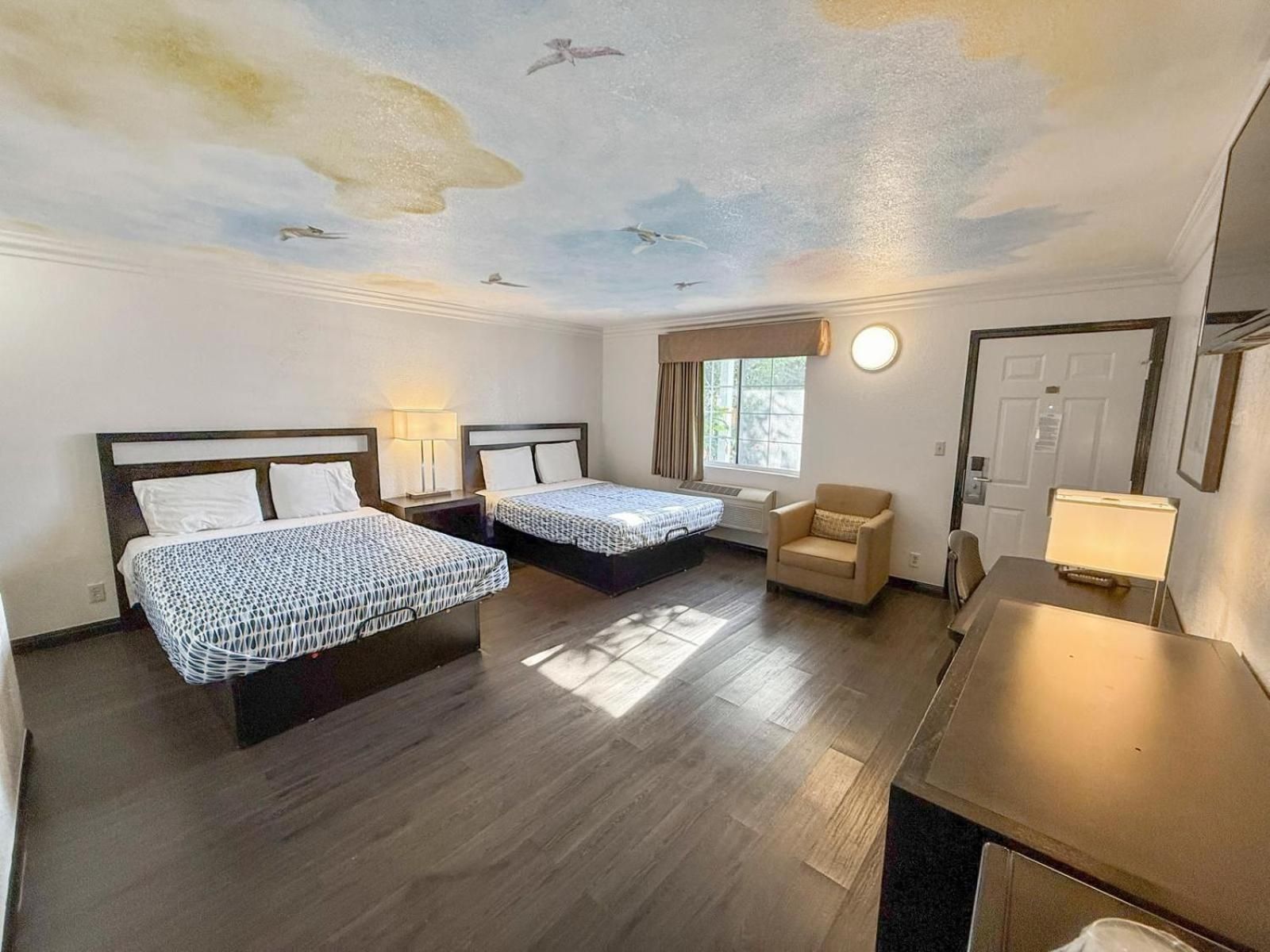 Queen Room