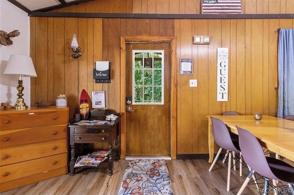 Rustic Lakehouse kayaks fishing bonfires Family House, 2 Bedrooms, Kitchen, Lake View 5