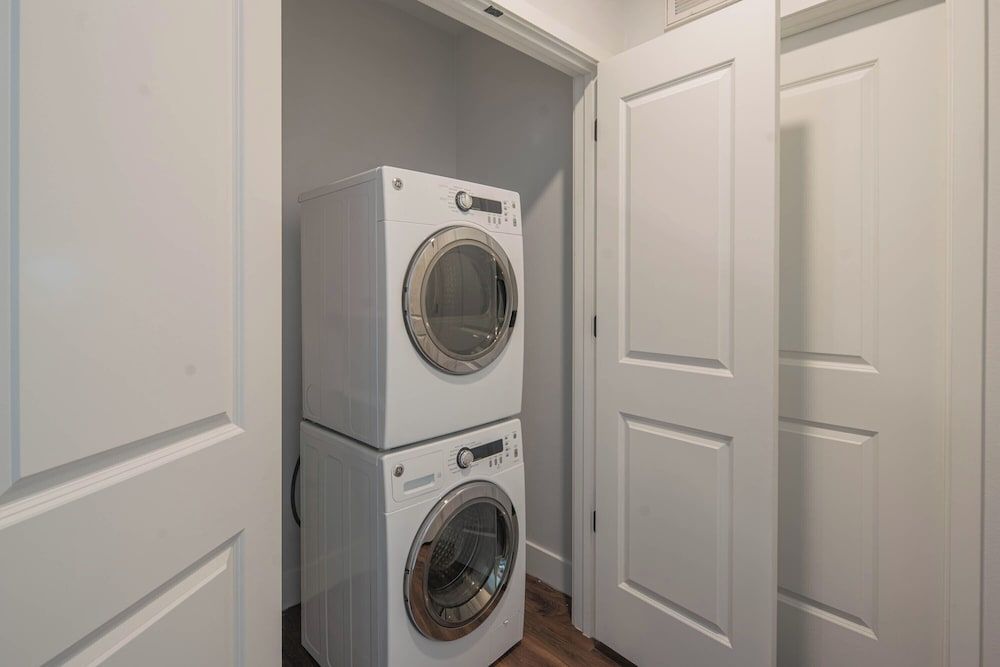 Executive Apartment, 1 Queen Bed with Sofa bed, Non Smoking, Refrigerator