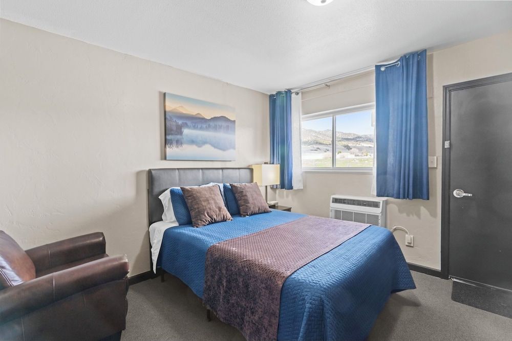 Lost Trail Resort Standard Double or Twin Room