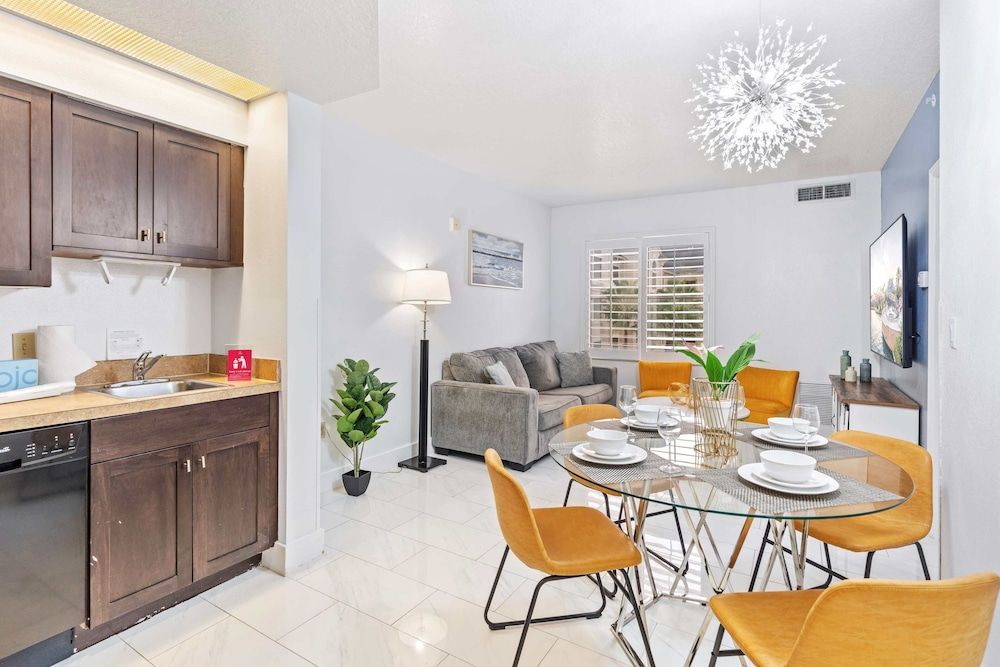 7601 Canada Avenue #502