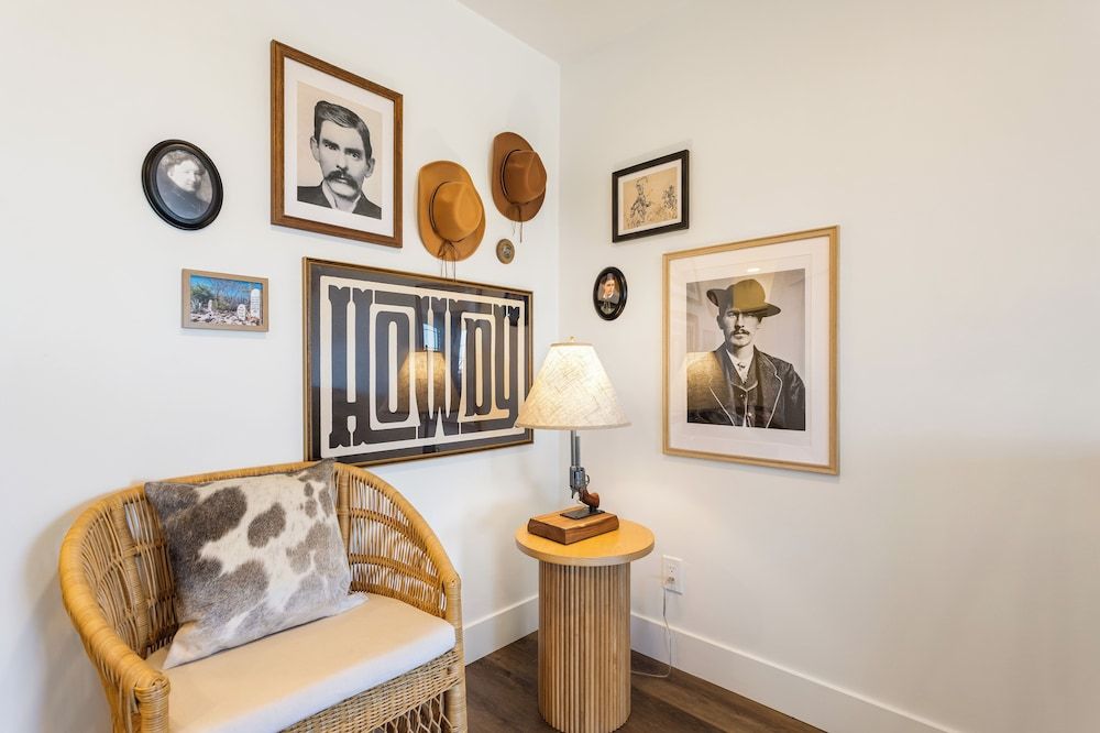 Inn History Tombstone Family Room