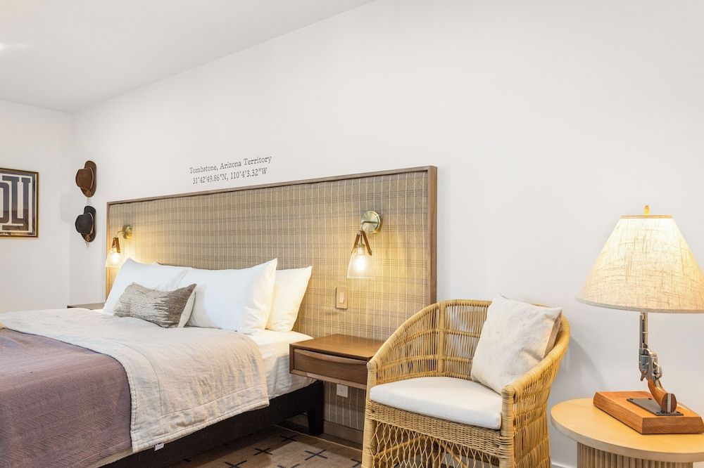 Inn History Tombstone Standard Room, 1 King Bed, Ground Floor 5