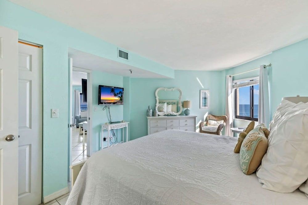 Oceanfront Penthouse Pool Hot Tub Beach Access Apartment 6