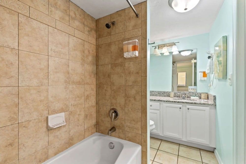 Oceanfront Penthouse Pool Hot Tub Beach Access Apartment 13