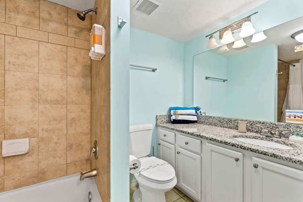 Oceanfront Penthouse Pool Hot Tub Beach Access Apartment 14