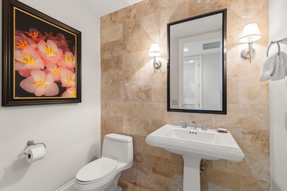 Ocean Front 2BR Residence Apartment 12