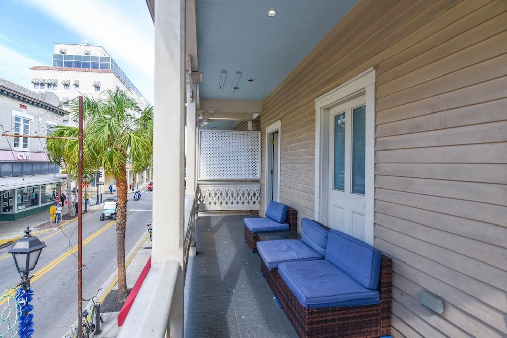 The Collins on Duval by Brightwild Apartment 8