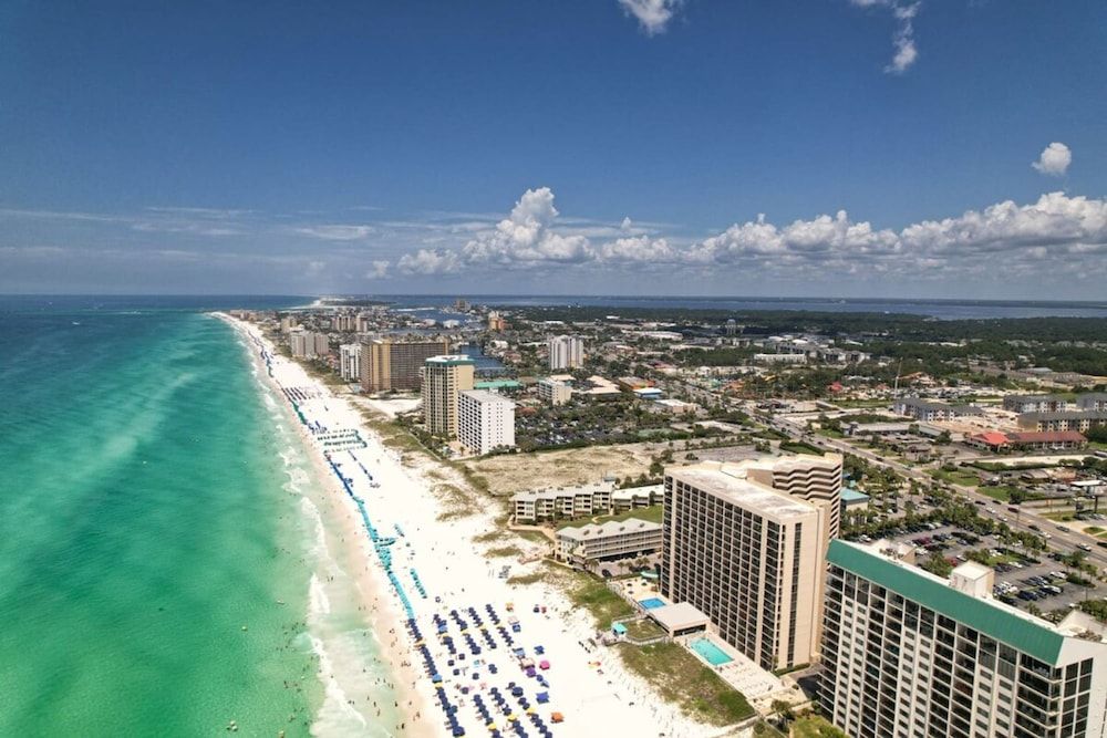 The Oyster by Brightwild Beachfront Condo Apartment 6