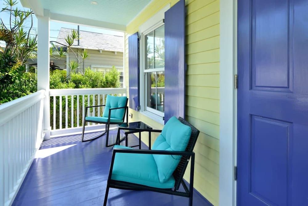 Keys Please by Brightwild Pool Steps to Duval House 15