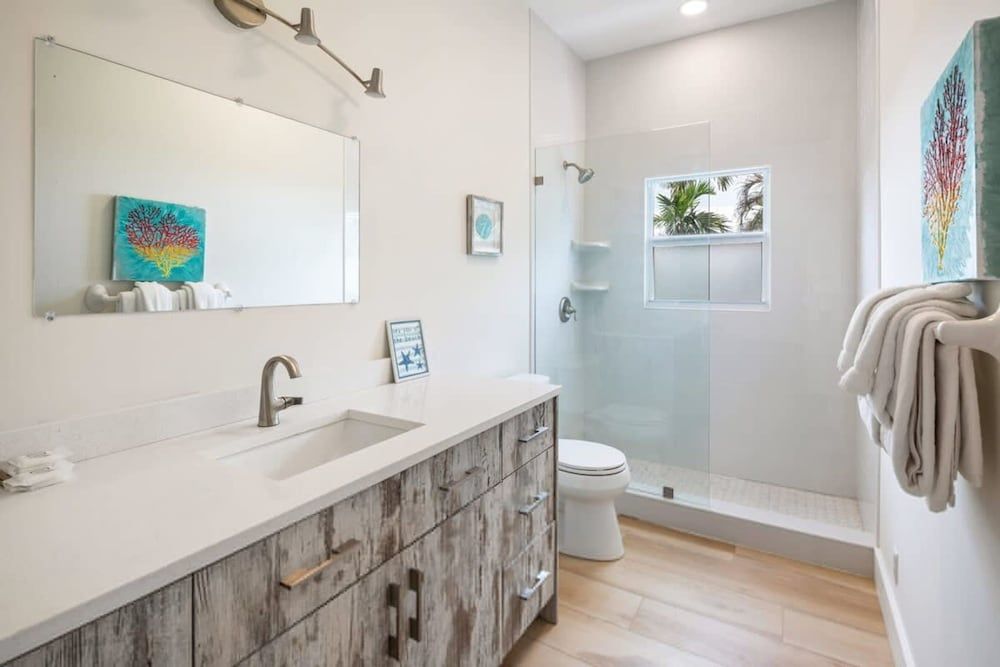 Sunnyside Up by Brightwild Pool Parking Apartment 8