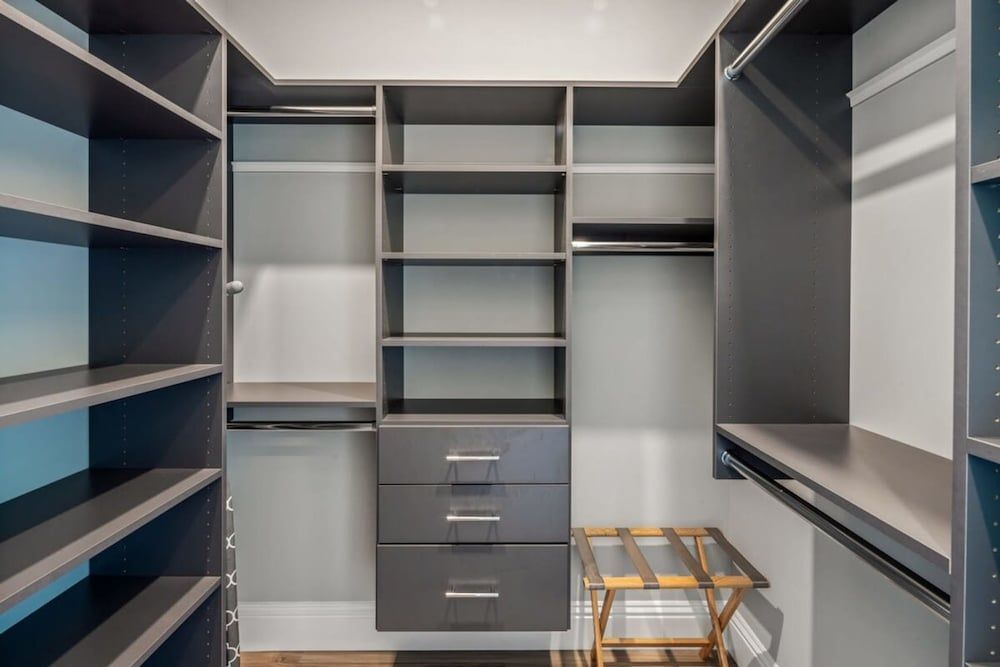 Spindrift House by Brightwild Huge Pool Dock House 26