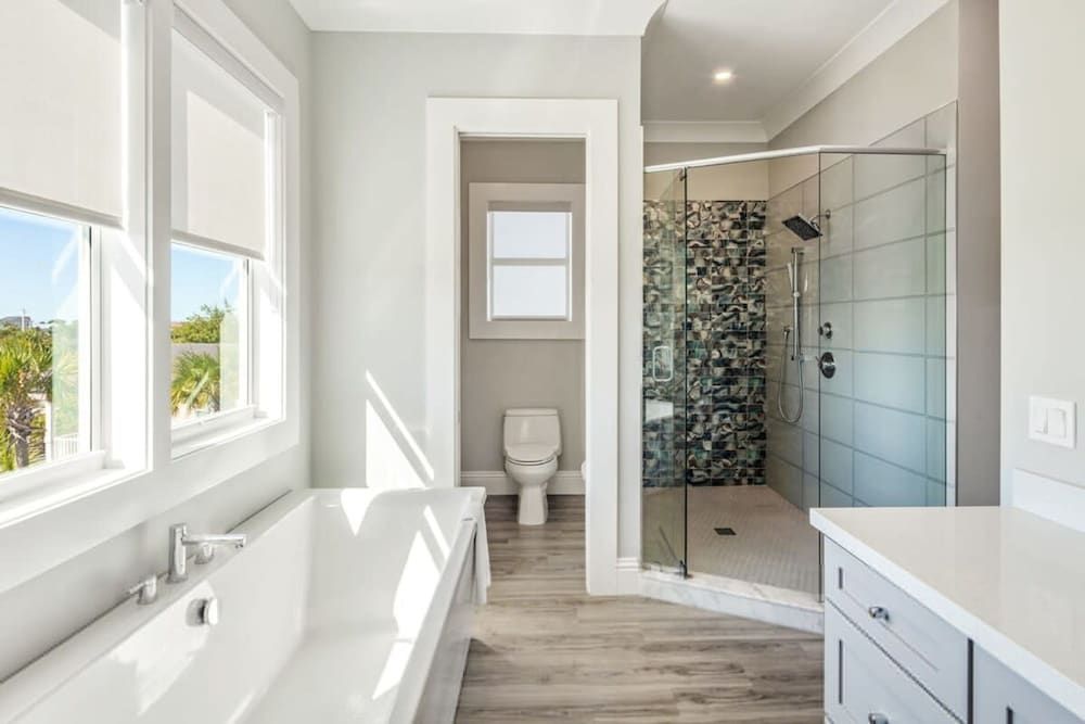 Spindrift House by Brightwild Huge Pool Dock House 19