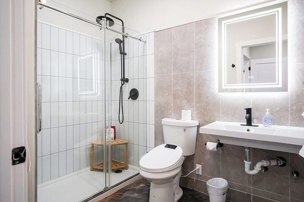 461 Melwood Suites Unit 101 2Bed/2Bath Apartment, 2 Bedrooms, Non Smoking, Kitchenette