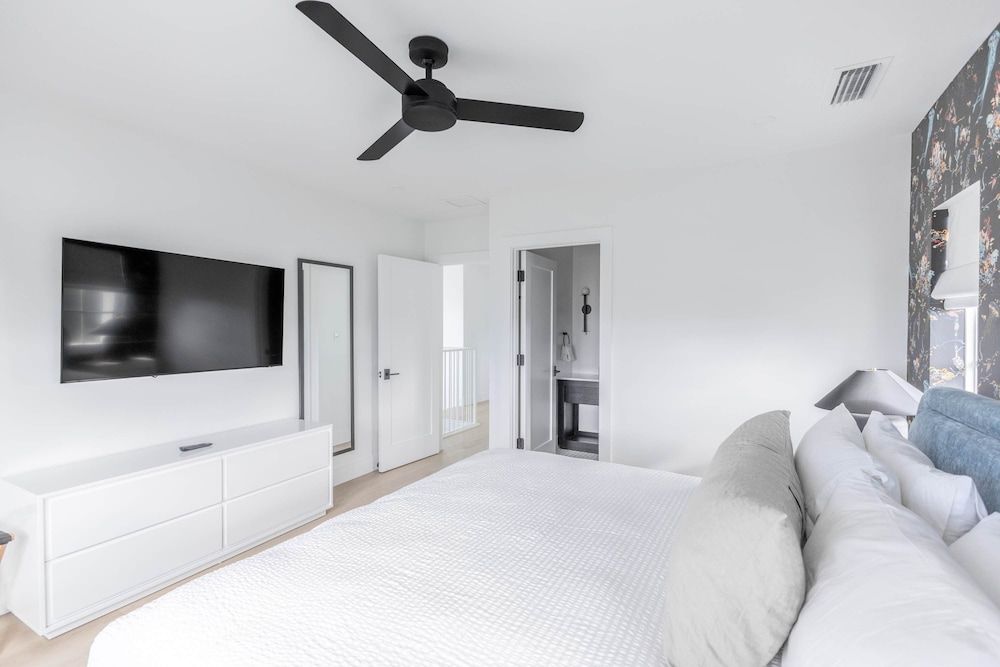 Floralee House in Key West House 20