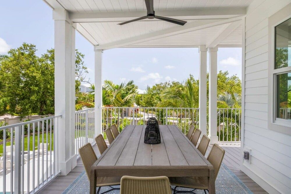 New Crestwood House by Brightwild Huge Pool House 15