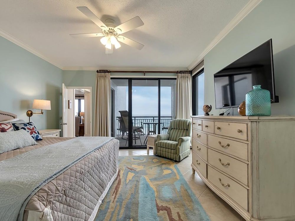 Condo, Multiple Beds (Navarre Towers 504)