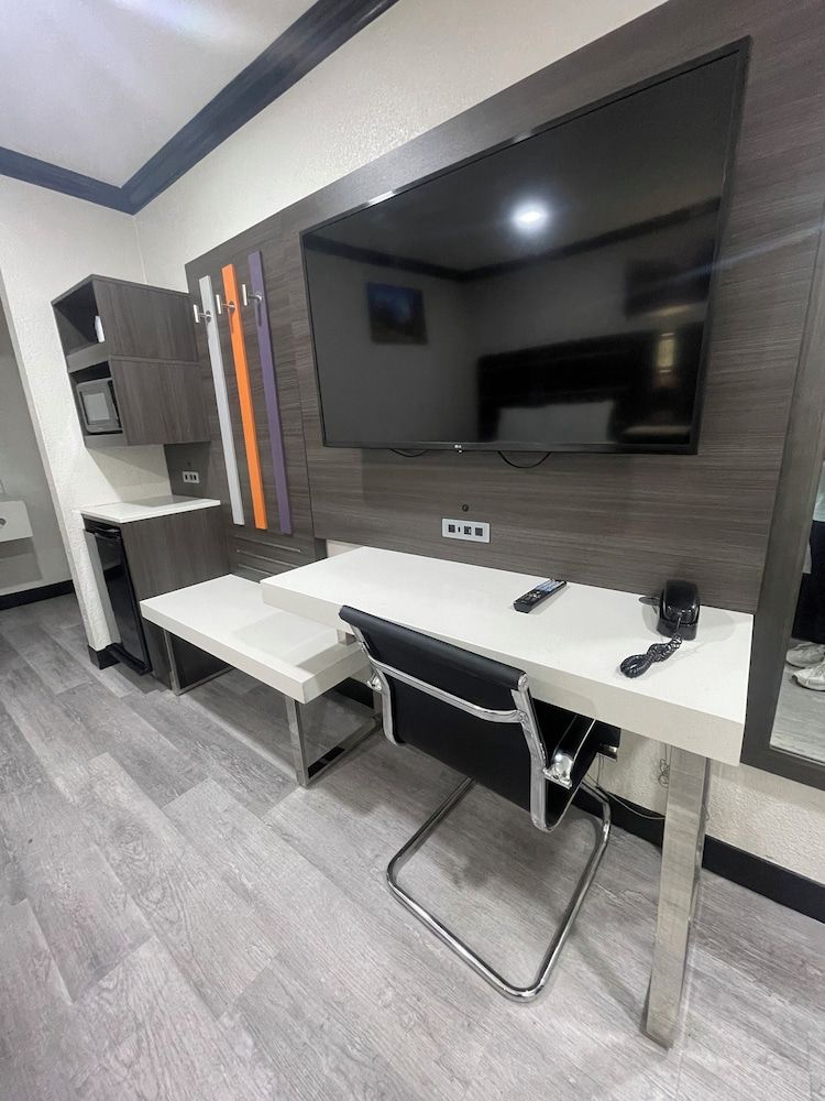 Escondido Lodge Superior Double Room, 2 Double Beds, Non Smoking, Microwave (Accessible) 5