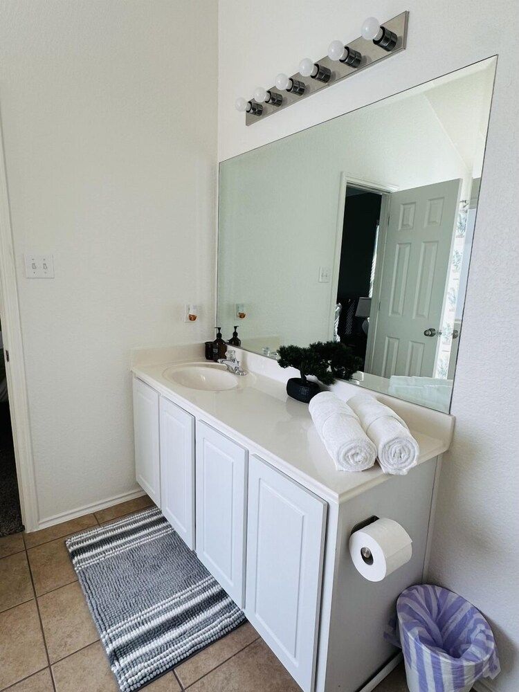 Sandy Home Luxury House, Non Smoking 9