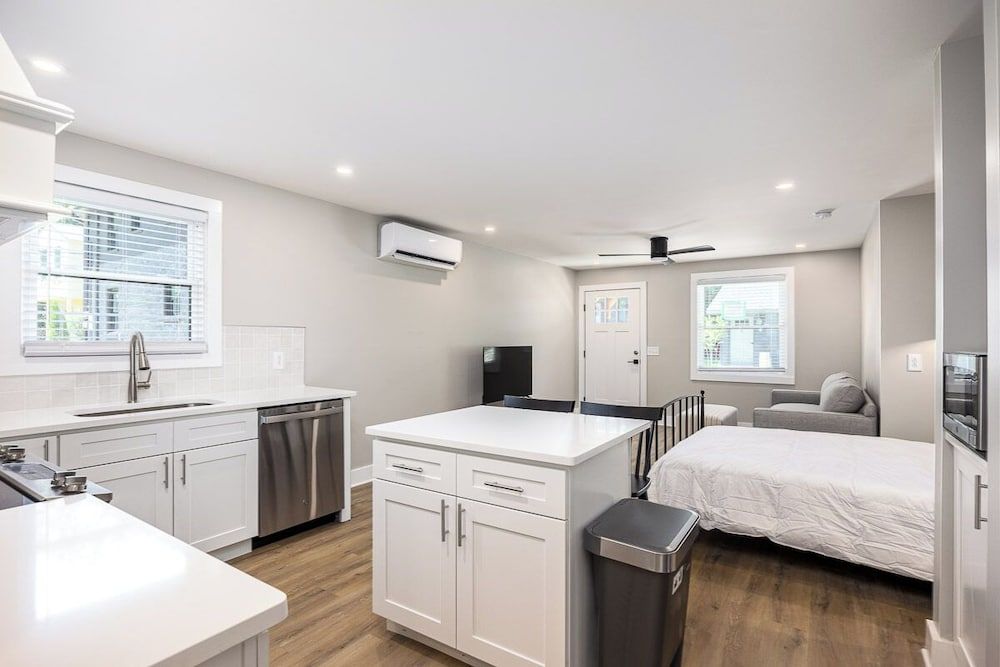 Apartment, Multiple Beds