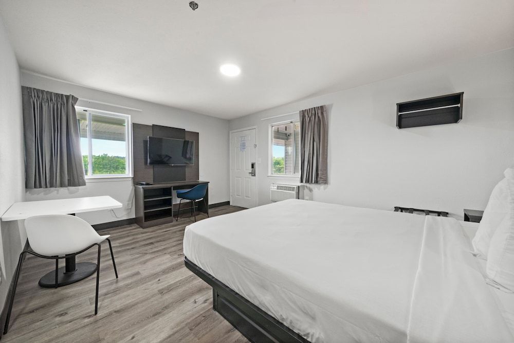 Efficiency Lodge - Douglasville Studio, 1 Queen Bed, Non Smoking 4