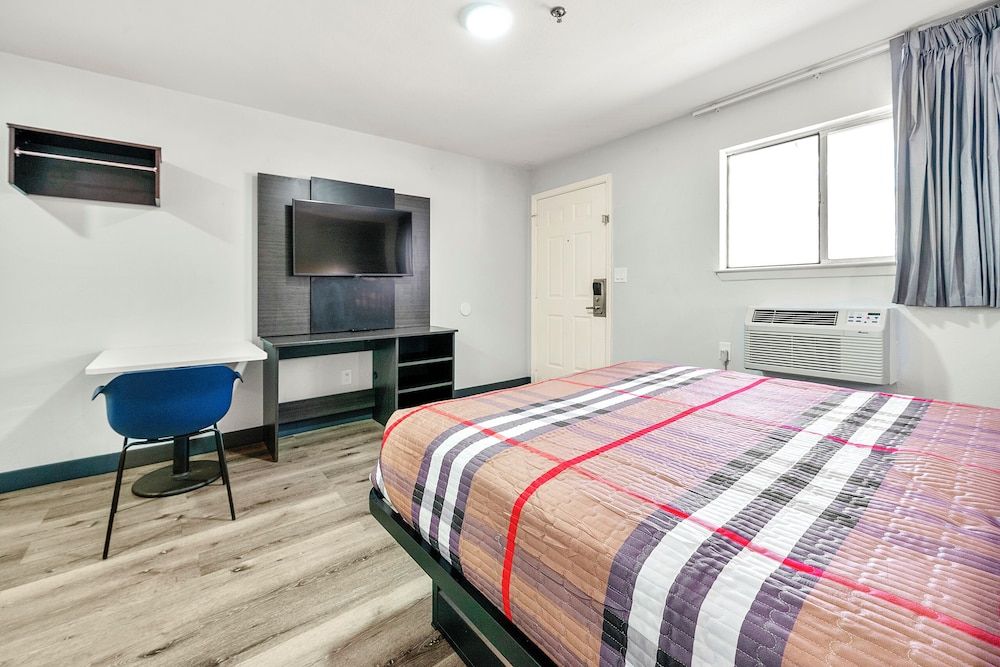 Efficiency Lodge - Douglasville Studio, 1 Queen Bed, Non Smoking 6