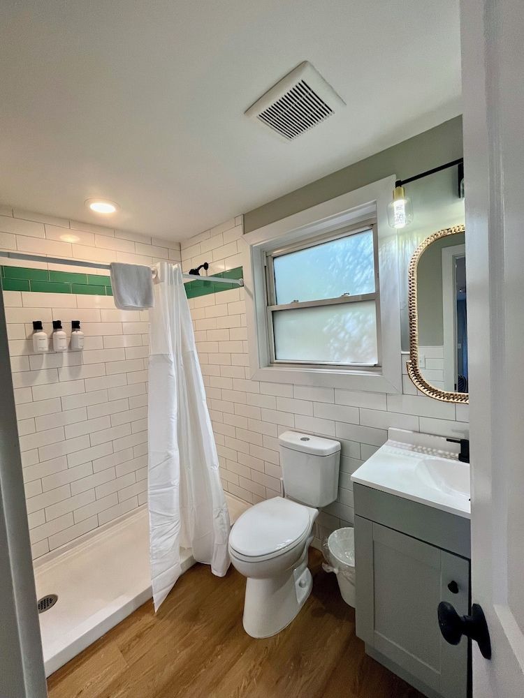 Carolina Beach Motel Family Suite, 2 Bedrooms, Non Smoking, Pets Allowed 6