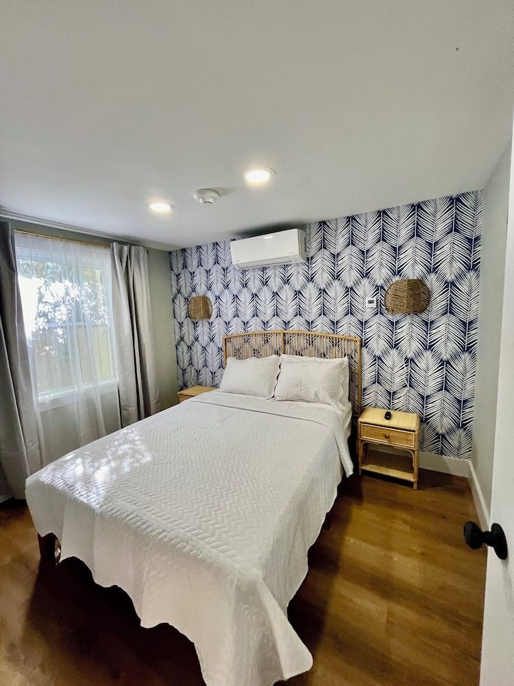 Carolina Beach Motel Family Suite, 2 Bedrooms, Non Smoking, Pets Allowed 2