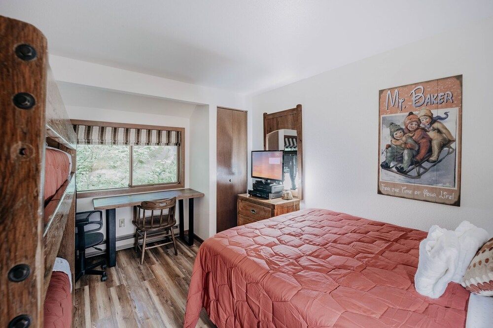 Apartment (2 Bedrooms)