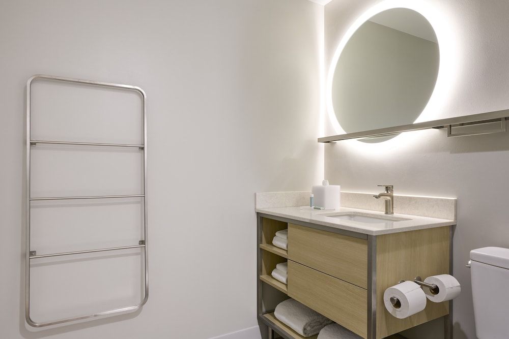 Towneplace Suites By Marriott Cincinnati Oakley Studio Suite, 2 Queen Beds, Non Smoking (Mobility Accessible, Tub) 4