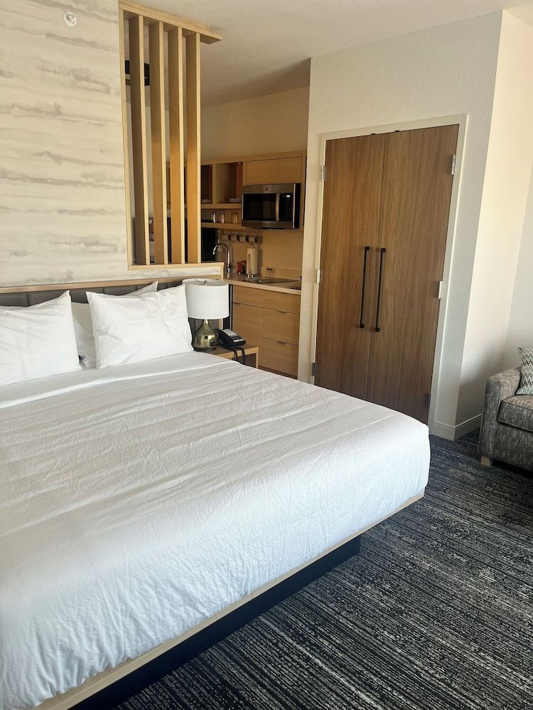 Towneplace Suites By Marriott Cincinnati Oakley Studio Suite, 1 King Bed, Non Smoking