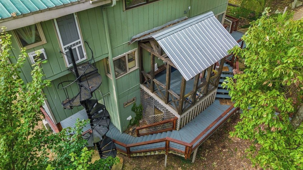 Ruby's Roost Home and Loft