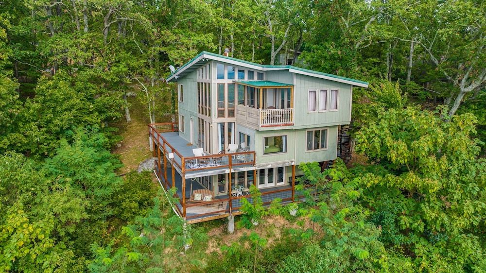 Ruby's Roost Home and Loft