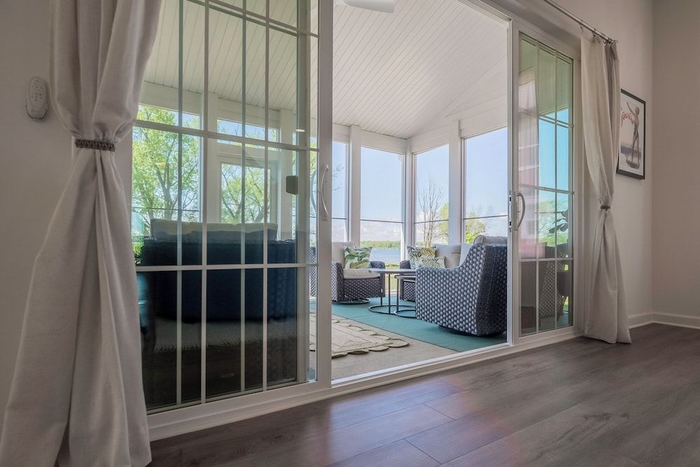 2708 Harbor Court House, Multiple Beds, Patio (2708 Harbor Court) 9