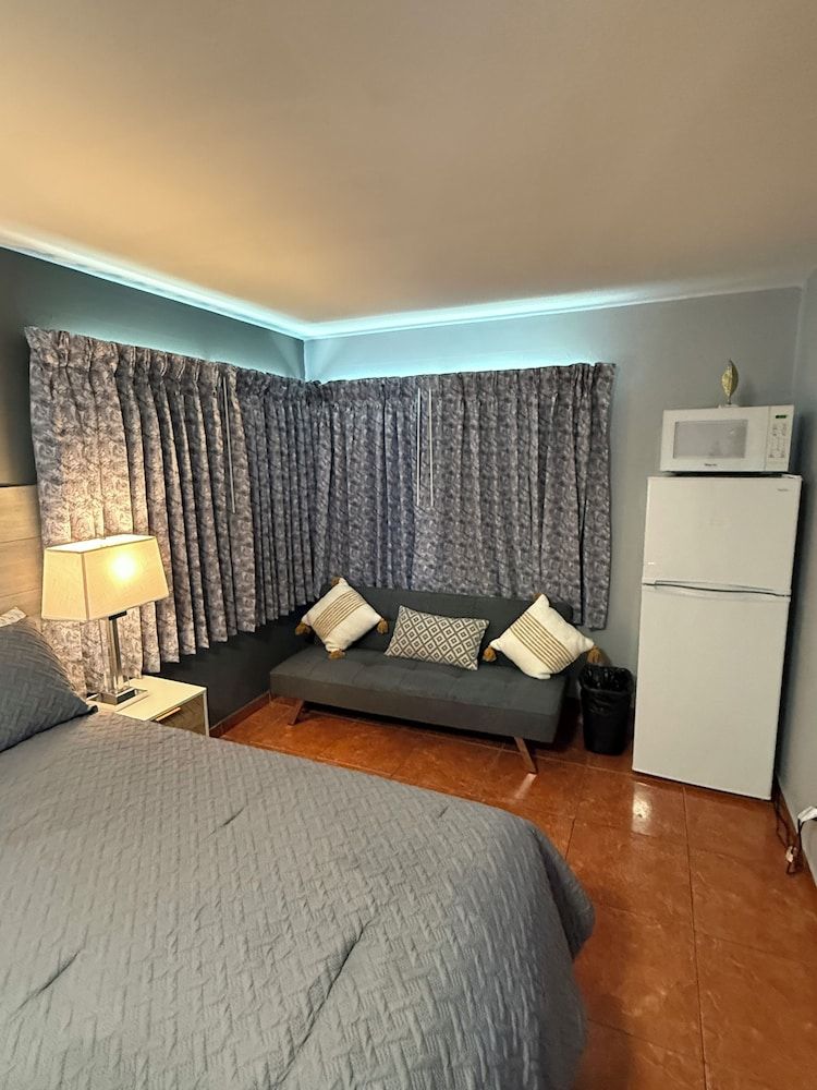 Rawls Motel Deluxe Studio, Balcony 6