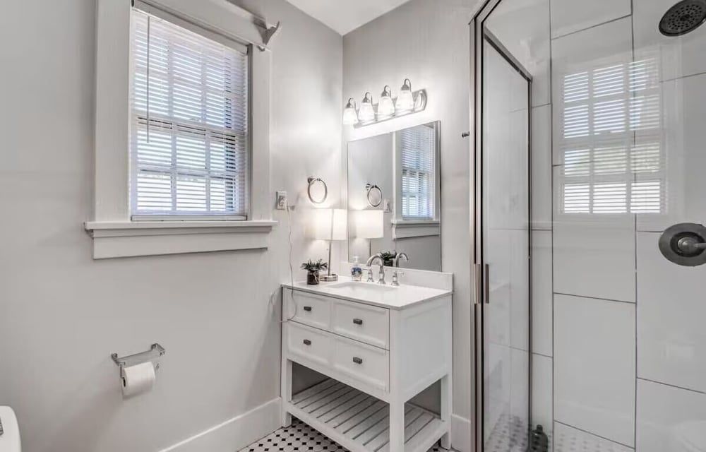 Cordova Colonial Deluxe House, Patio 4