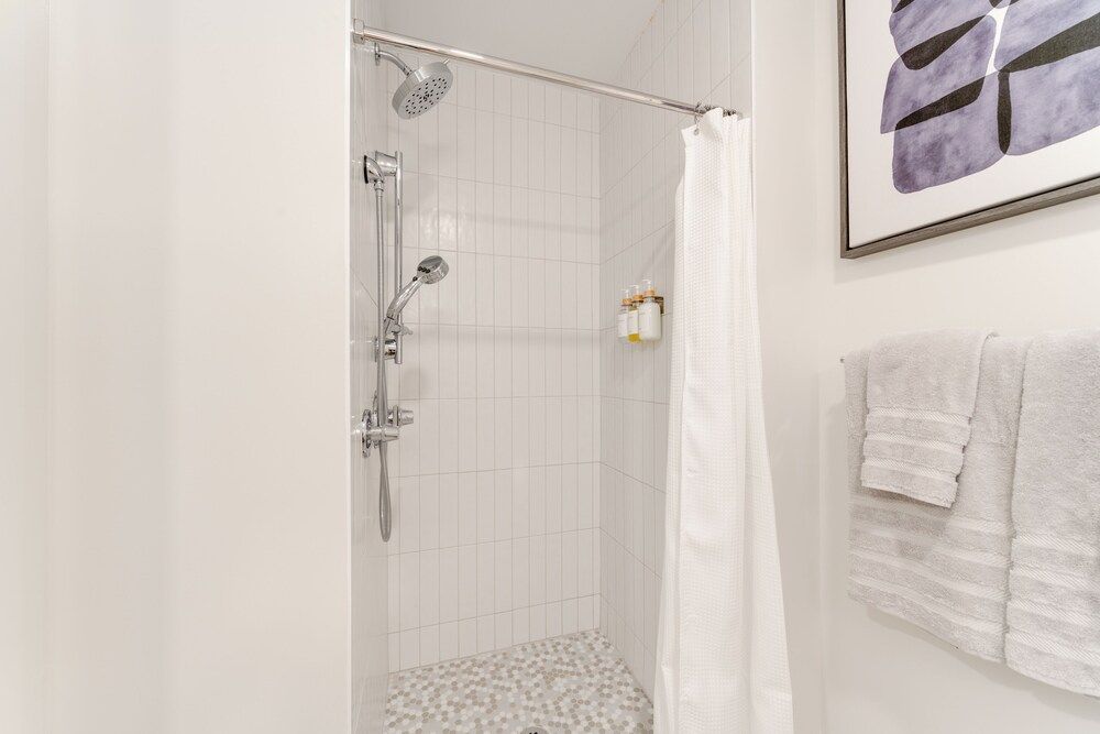 One Grove Studio, 1 Queen Bed, Non Smoking 9