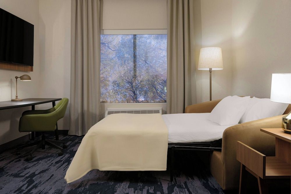 Deluxe Room, Multiple Beds, Non Smoking