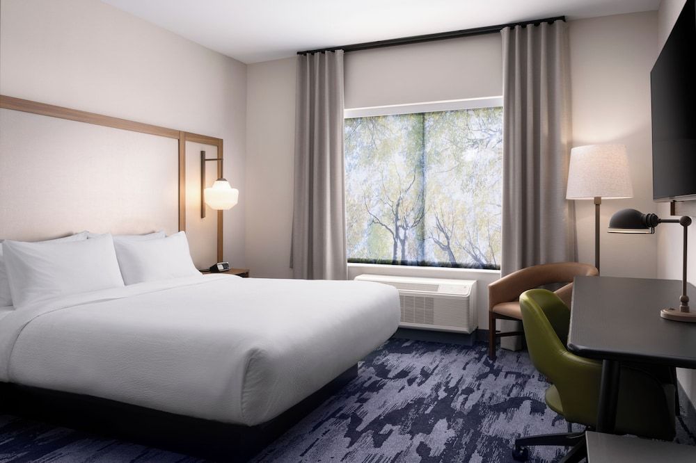 Room, 1 King Bed, Non Smoking