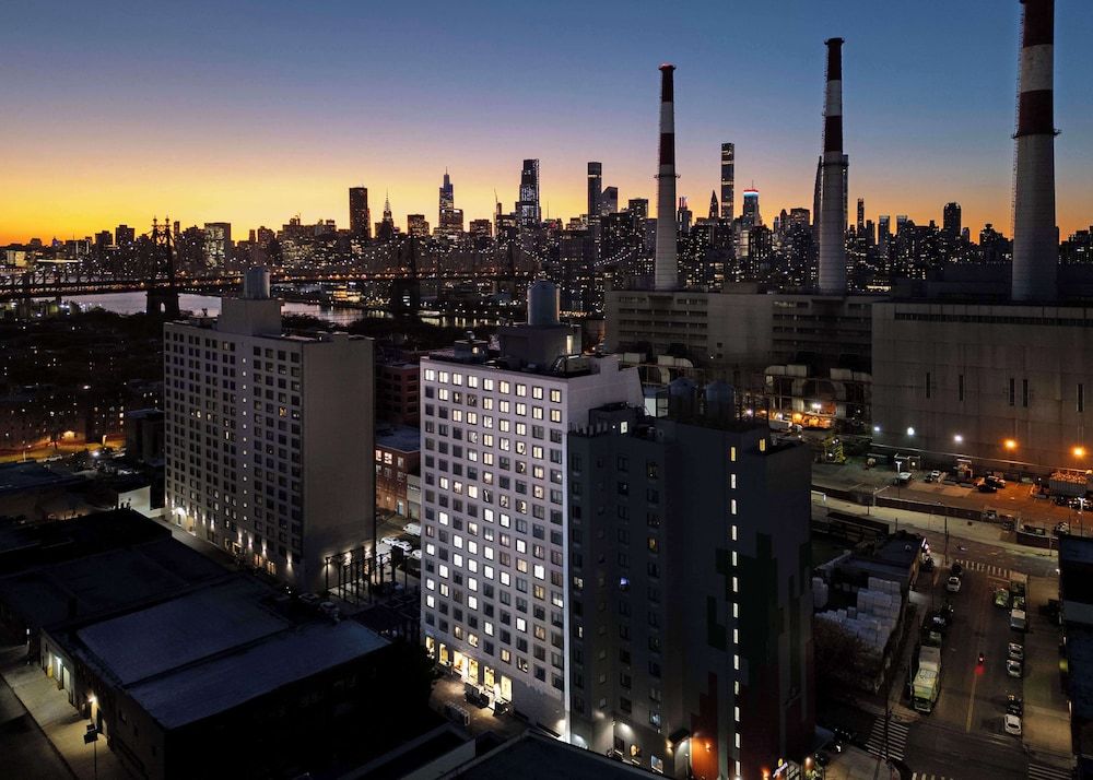 DoubleTree by Hilton Long Island City, NY