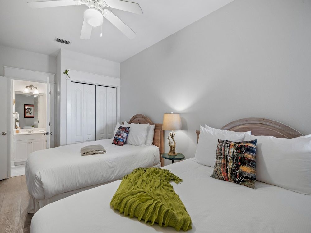 Condo, Multiple Beds, Balcony, Ocean View (#B401 - No Pets Allowed)