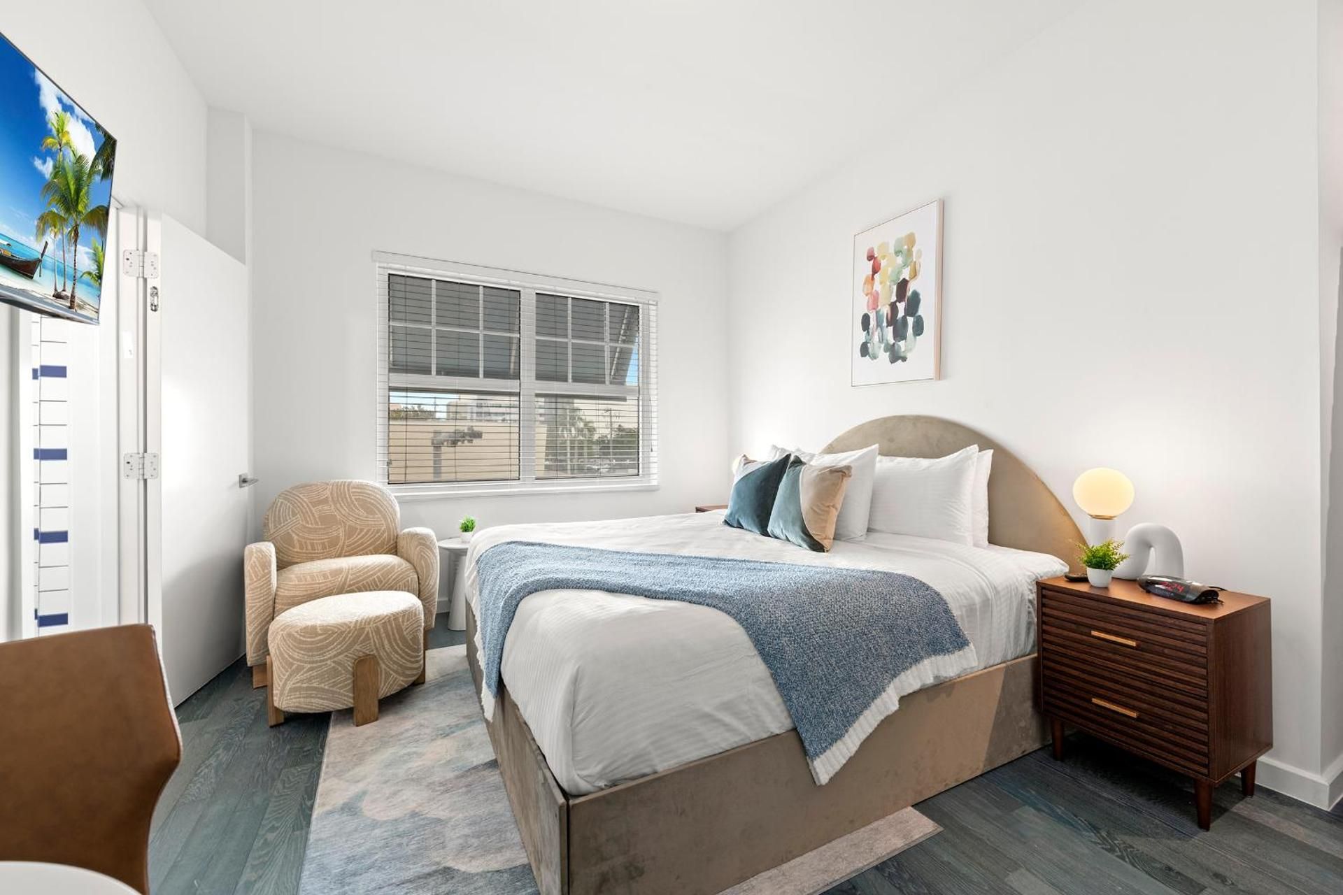 Queen Room