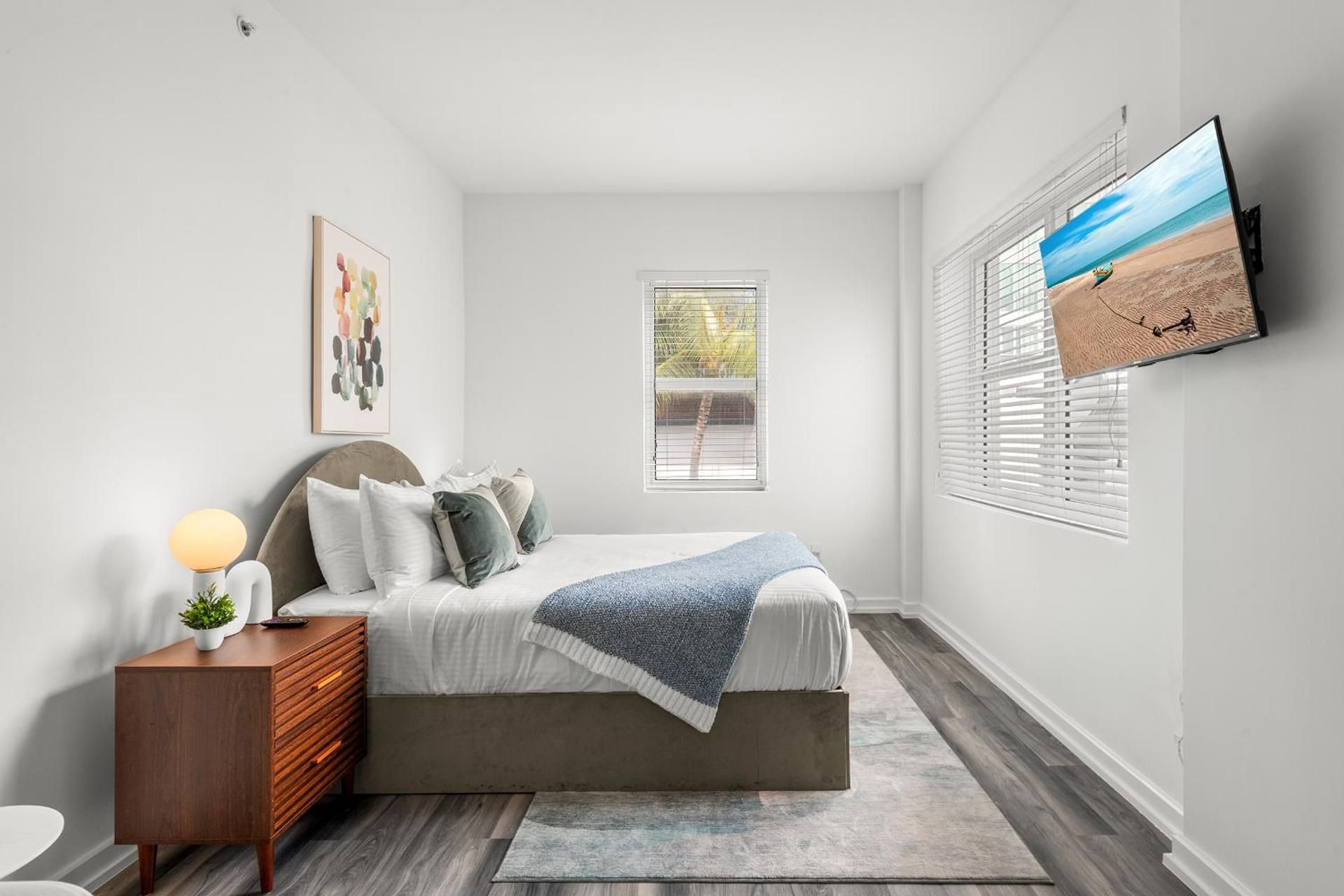 Queen Suite with Sofa Bed